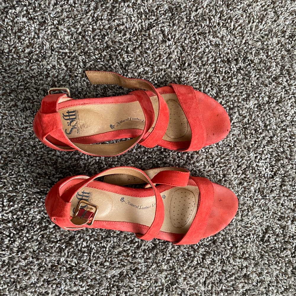 Sofft Innis in Lipstick Red